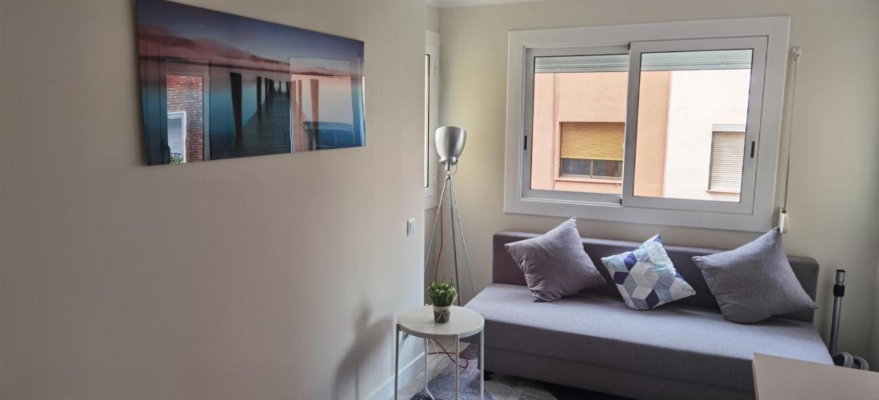 Barcelona 2 Habitaciones لوسبيتاليت دي يوبريغات المظهر الخارجي الصورة