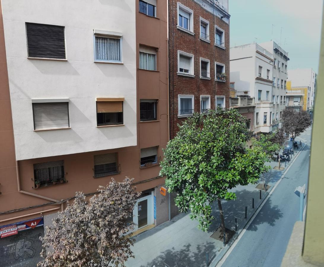 Barcelona 2 Habitaciones لوسبيتاليت دي يوبريغات المظهر الخارجي الصورة