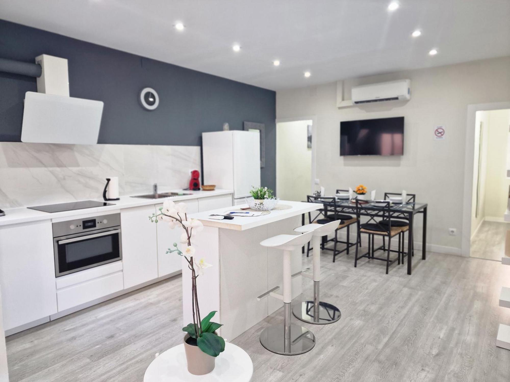 Barcelona 2 Habitaciones لوسبيتاليت دي يوبريغات المظهر الخارجي الصورة