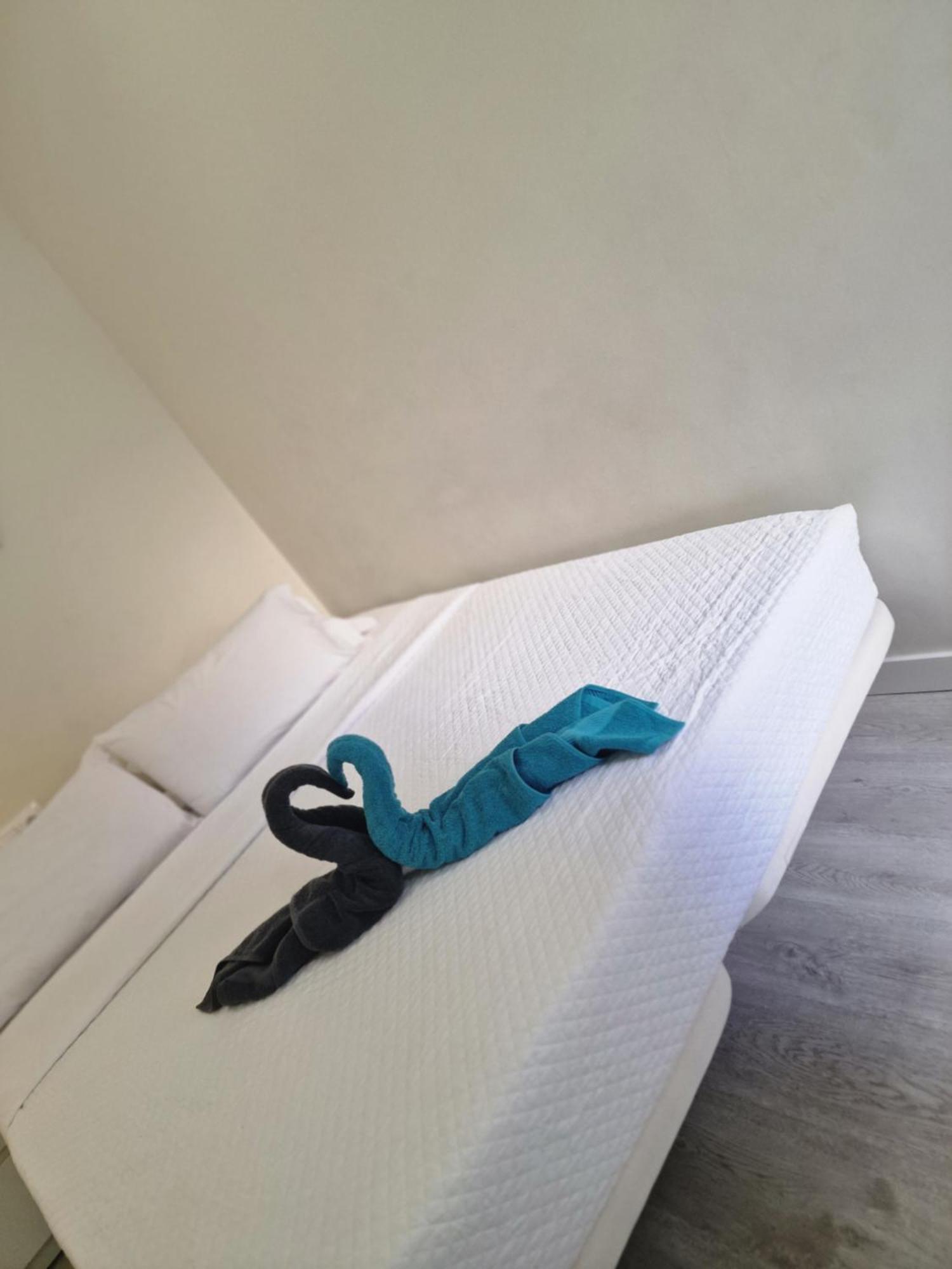 Barcelona 2 Habitaciones لوسبيتاليت دي يوبريغات المظهر الخارجي الصورة