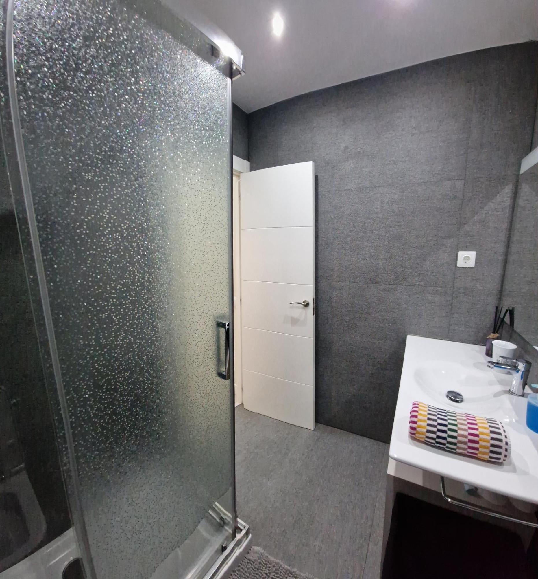 Barcelona 2 Habitaciones لوسبيتاليت دي يوبريغات المظهر الخارجي الصورة